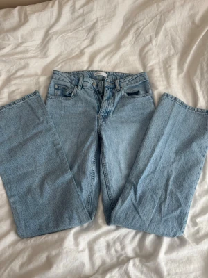 Jeans  - Fina jeans som ej kommer till användning. Högmidjade