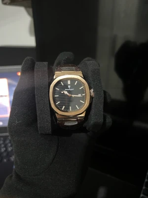 Klocka  - Rosegold klocka 