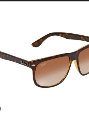 Letar Ray-Ban RB4147 storlek 56! - Letar Ray-Bands