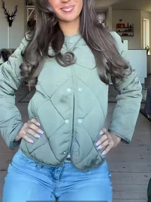 Grön bomber jacka  - Jacka från Nelly