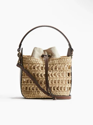 Beige flätad bucket bag - Endast använd en gång