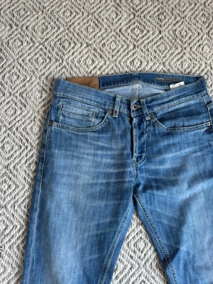 Dondup George jeans  - Dondup jeans - Modell: George - Storlek: W30 - skick: 9/10 - Nypris runt 3000kr 
