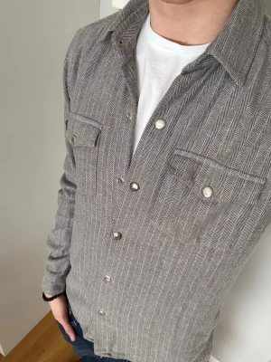 Grå overshirt från Ciszere - Snygg grå overshirt från Ciszere | Storlek S slimfit | Mycket bra skick! | Ställ gärna frågor 🫱🏻‍🫲🏼