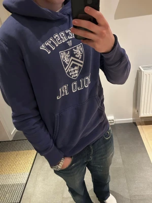 Ralph lauren hoodie | S  - Skön hoodie | fint skick inga defekter | har du frågor tveka inte på att höra av dig | ⚜️