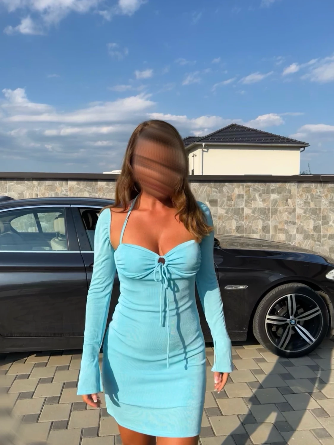 Ljusblå långärmad kortklänning