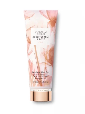 Ny!! Victoria’s secret coconut milk & rose body lotion - Helt ny! Body lotion i full size. Doftar så gott! Perfekt till våren och sommaren 🌸 Säljer även body mist i samma doft i mina andra annonser. (Ingår ej i denna annons) INGA SKAMBUD TACK!!!