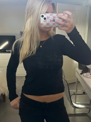 Svart Zara tröja  - Superfin tröja från Zara💕