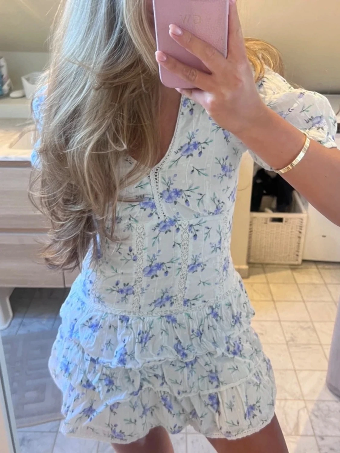 Viral Blommig volangklänning med puffärm Zara viral  - 1