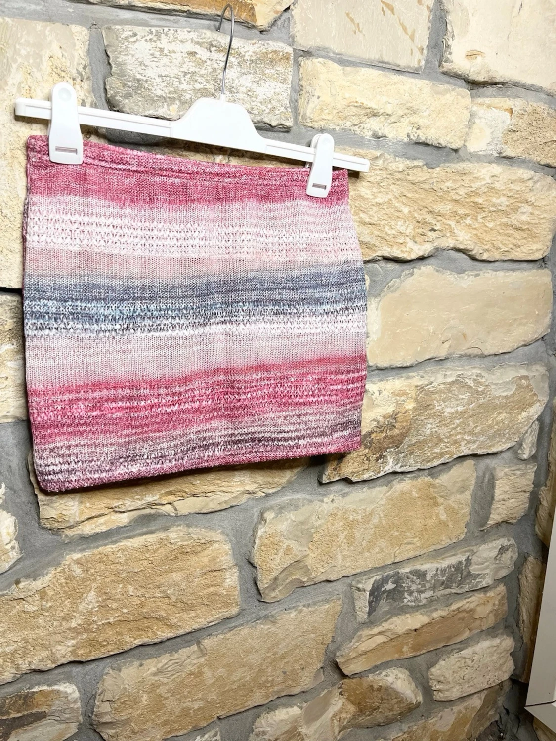 Stickat set i rosa och grå blå toner oanvänd!  - 1