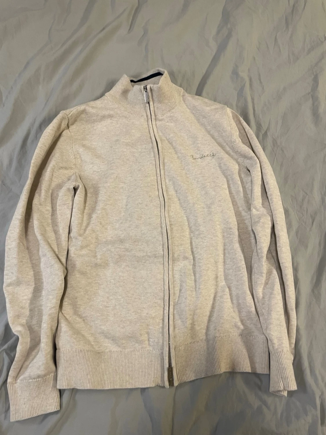 Beige ziptröja med ståkrage