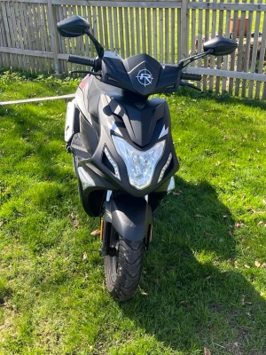 Viarelli moped - Säljer en viarelli moped i bra skick. Fordonsår 2024. Mopeden är tillverkad 2024-01. Ord pris-22180 kr. Ett kedjelås ingår👍🏻 Hör av vid intresse eller frågor🤗