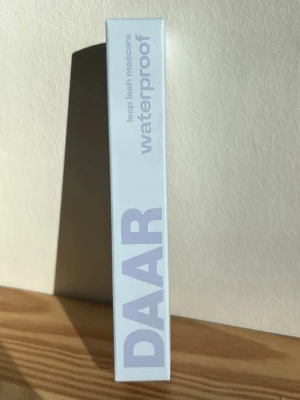 DAAR leap lash waterproof mascara - Leap lash waterproof mascara från DAAR Cosmeticts. Nypris 219🩵