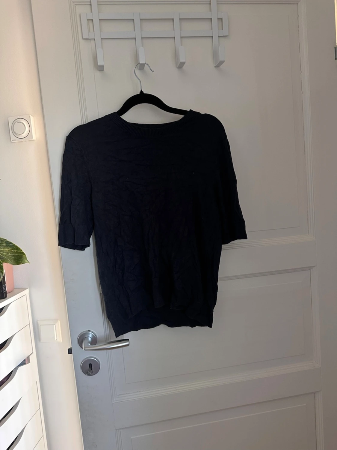 Mörkblå kortärmad topp