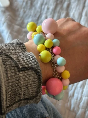 Armband multifärg - Armband multifärg , passar perfekt nu till sommaren 