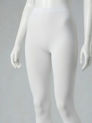 HELT NYA OANVÄNDA vita microfibertights / strumpbyxor / tights från Fiore, XS-S  - HELT NYA OANVÄNDA vita, semi-opaque microfibertights från Fiore, modell Street, XS-S. Tightsen är släta och har en mjuk känsla tack vare materialblandningen med 85% polyamid, 13% elastan och 2% bomull. Perfekt för dig som vill ha en clean och stilren look till tex kjol eller klänning. Felfria. Skyltdockan visar ungefär hur de ser ut på.