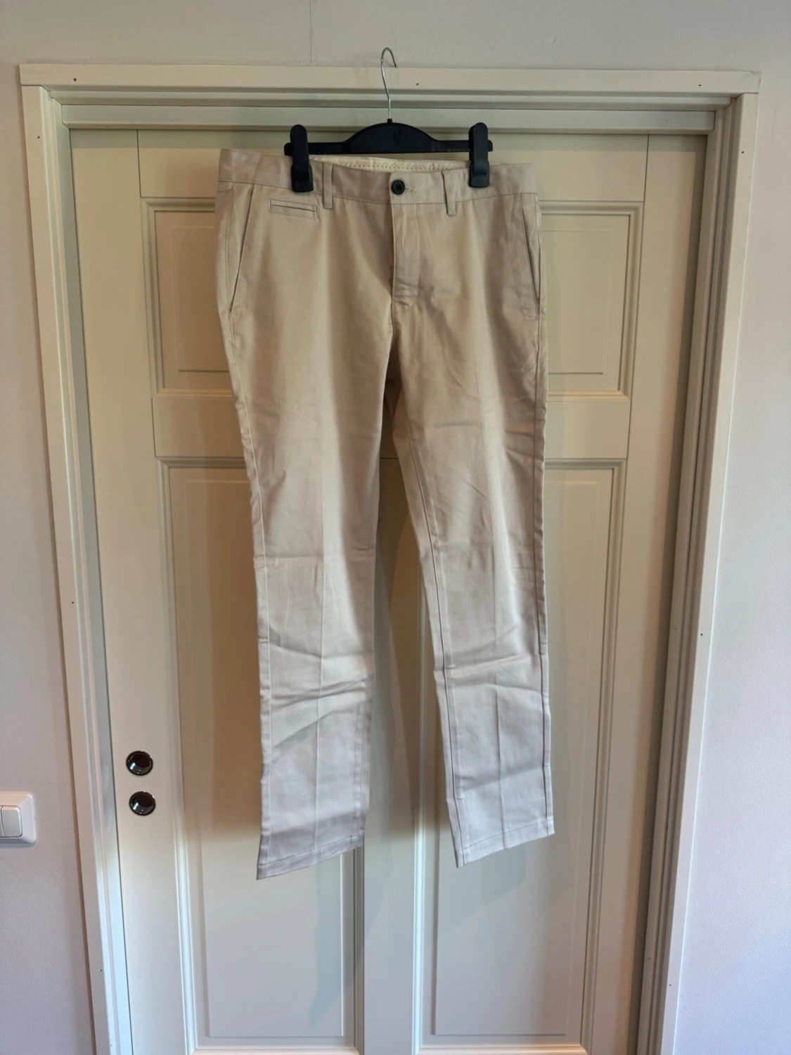 Beigea chinos - 1