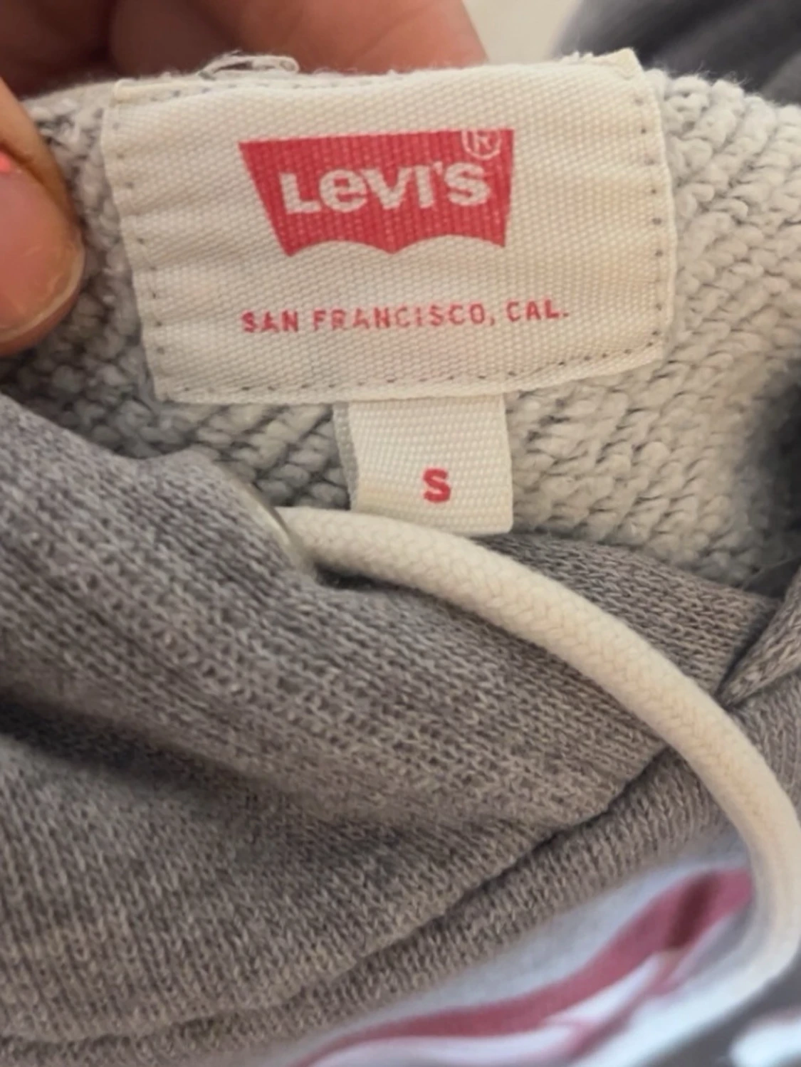 Grå Levi's hoodie med logga - 2
