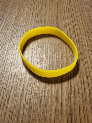 Armband silikon - Silikonarmband. Stretchiga armband för män och kvinnor. Silikon. 20,2 cm. Bredd 1,2 cm. 