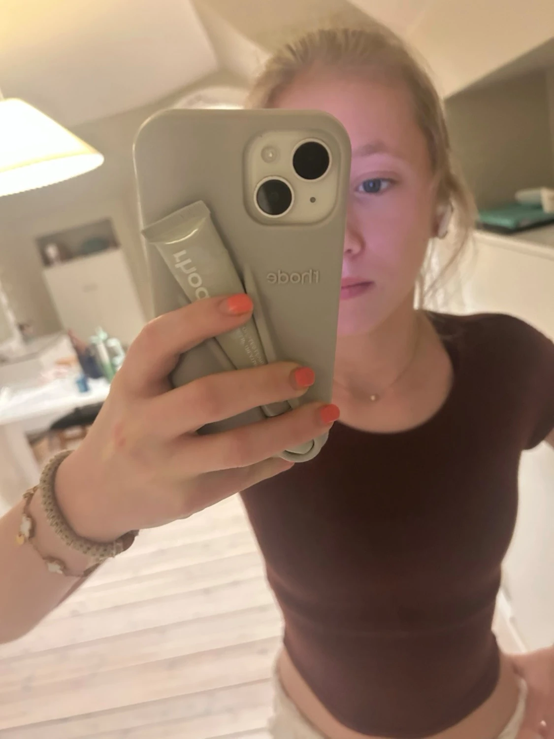 Vinröd croppad topp med korta ärmar - 1