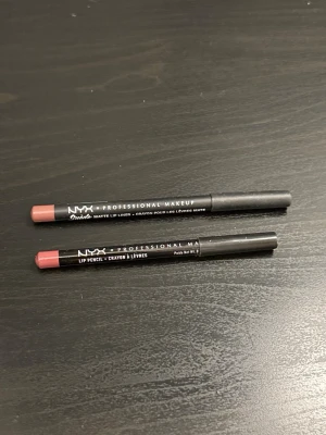 Nyx lip liners - Färg Los angeles 2.0 & Mauve. Kan även köpas separat 