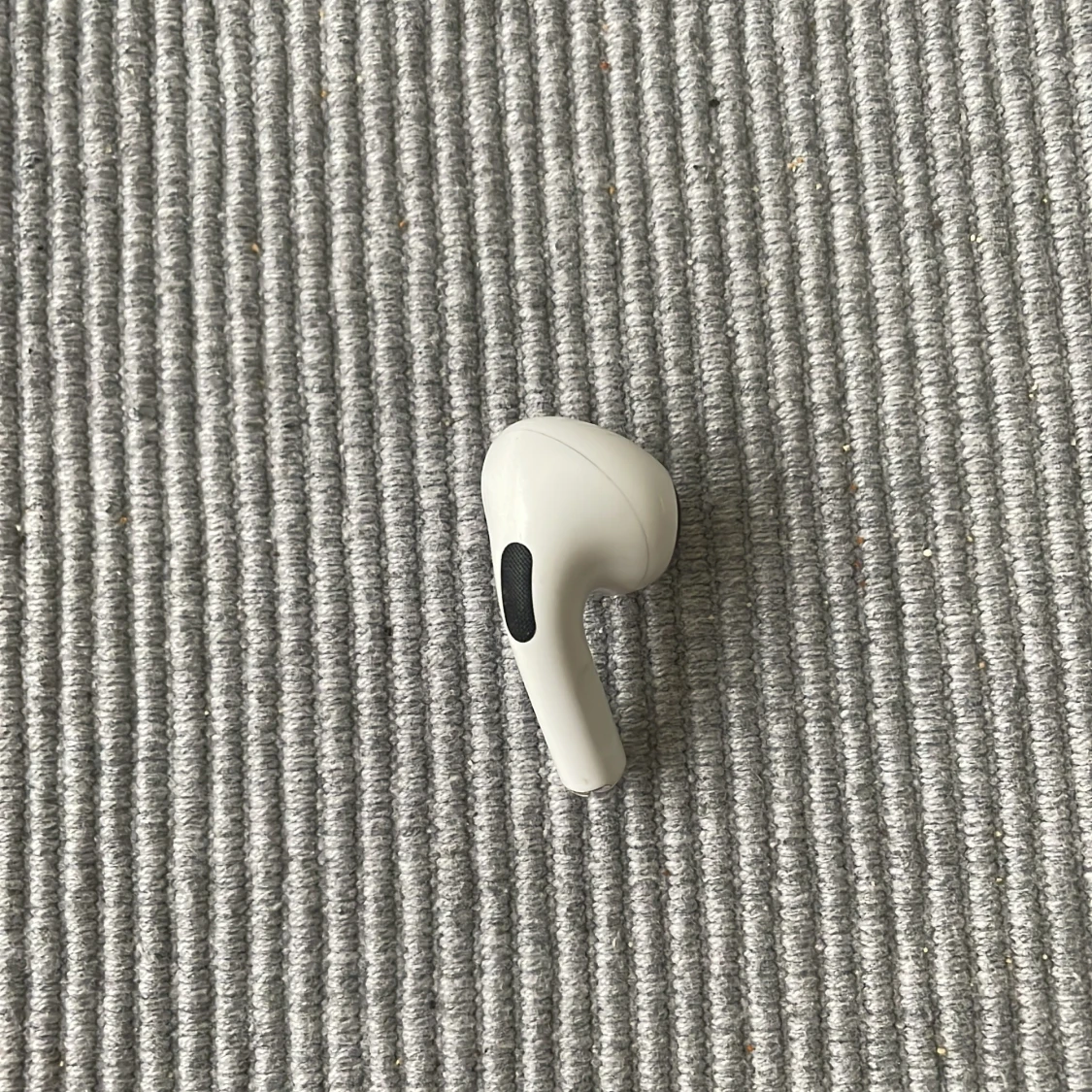 AirPods Pro (höger hörlur) gen 1 - 2