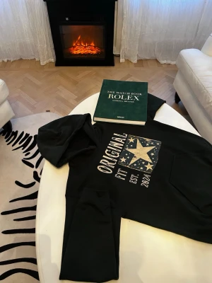 Sällsynt SCNDI hoodie - Limited edition SCNDI hoodie, Grön. Nytt skick, väldigt ovanlig. NY PRIS 980kr