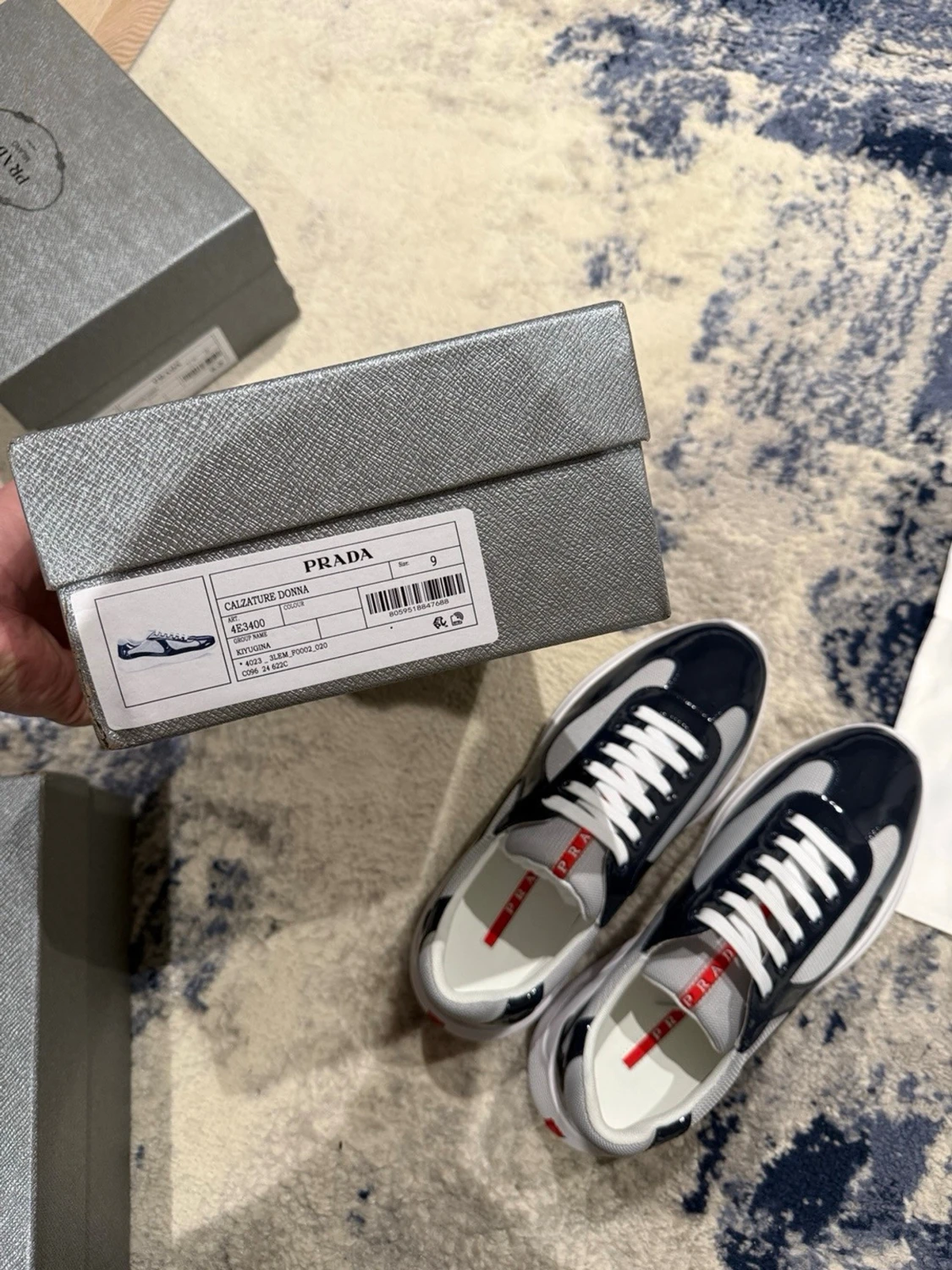 Prada cups mörkblå  - 6