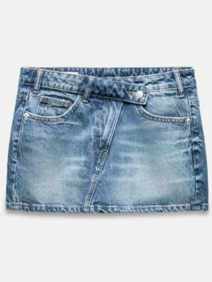 Jeanskjol - Slutsåld jeanskjol ifrån Zara i storlek XS. Skriv för frågor💕