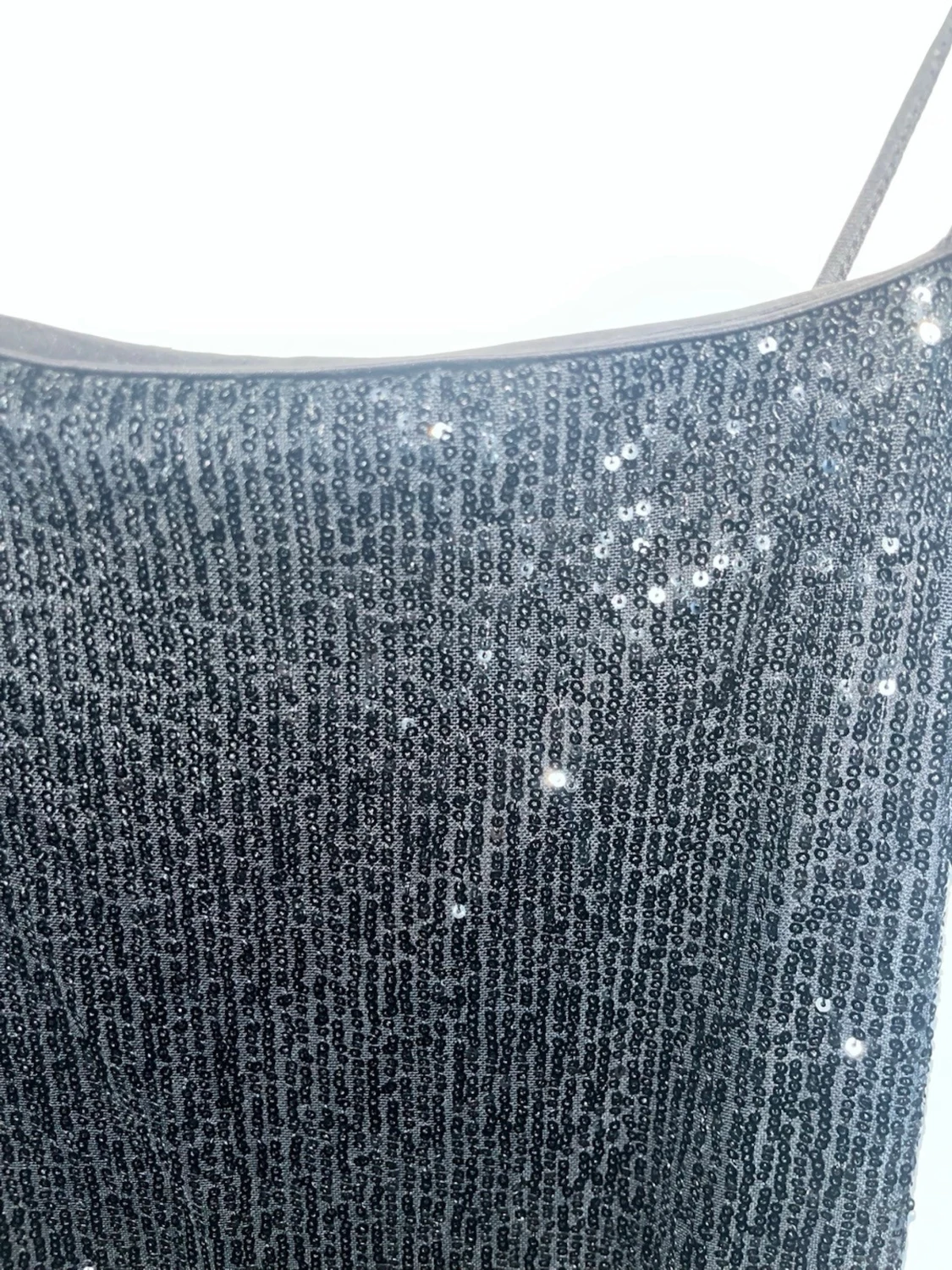 Svart paljettklänning med smala band - 1