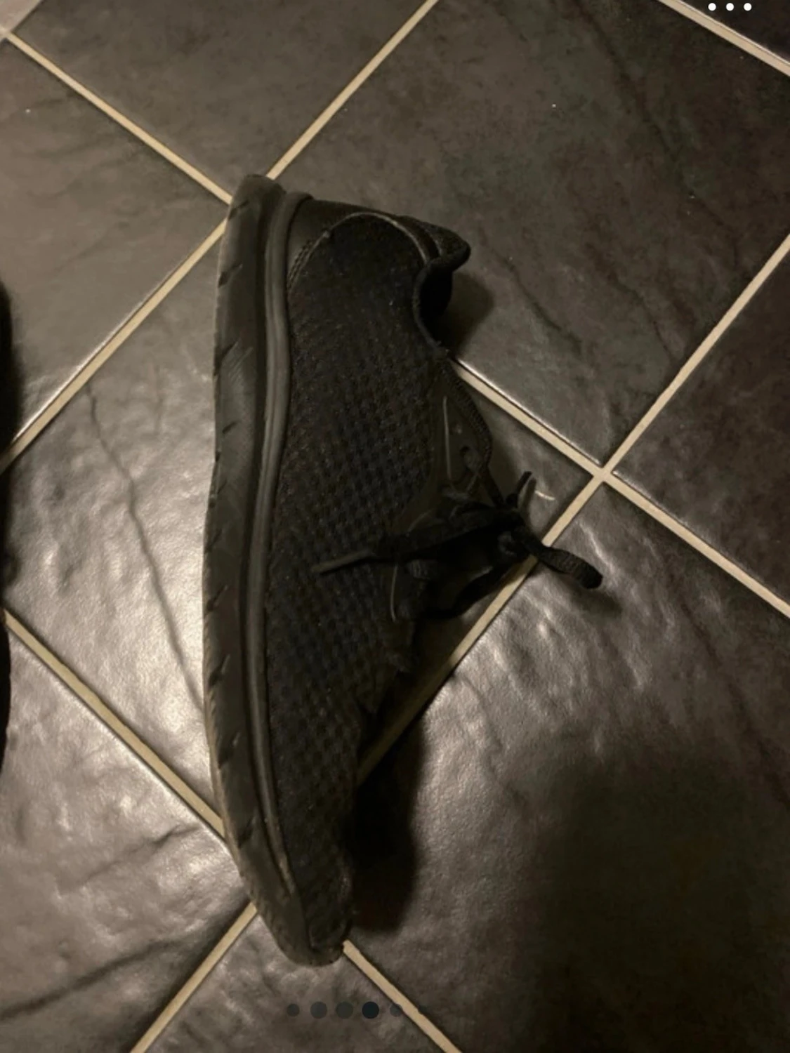 Svarta mesh-sneakers med snörning - 3