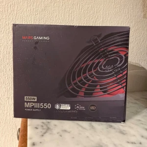Mars Gaming MP III550 Nätaggregat 550W - Mars Gaming MP III550 är ett svart nätaggregat på 550W för datorer.