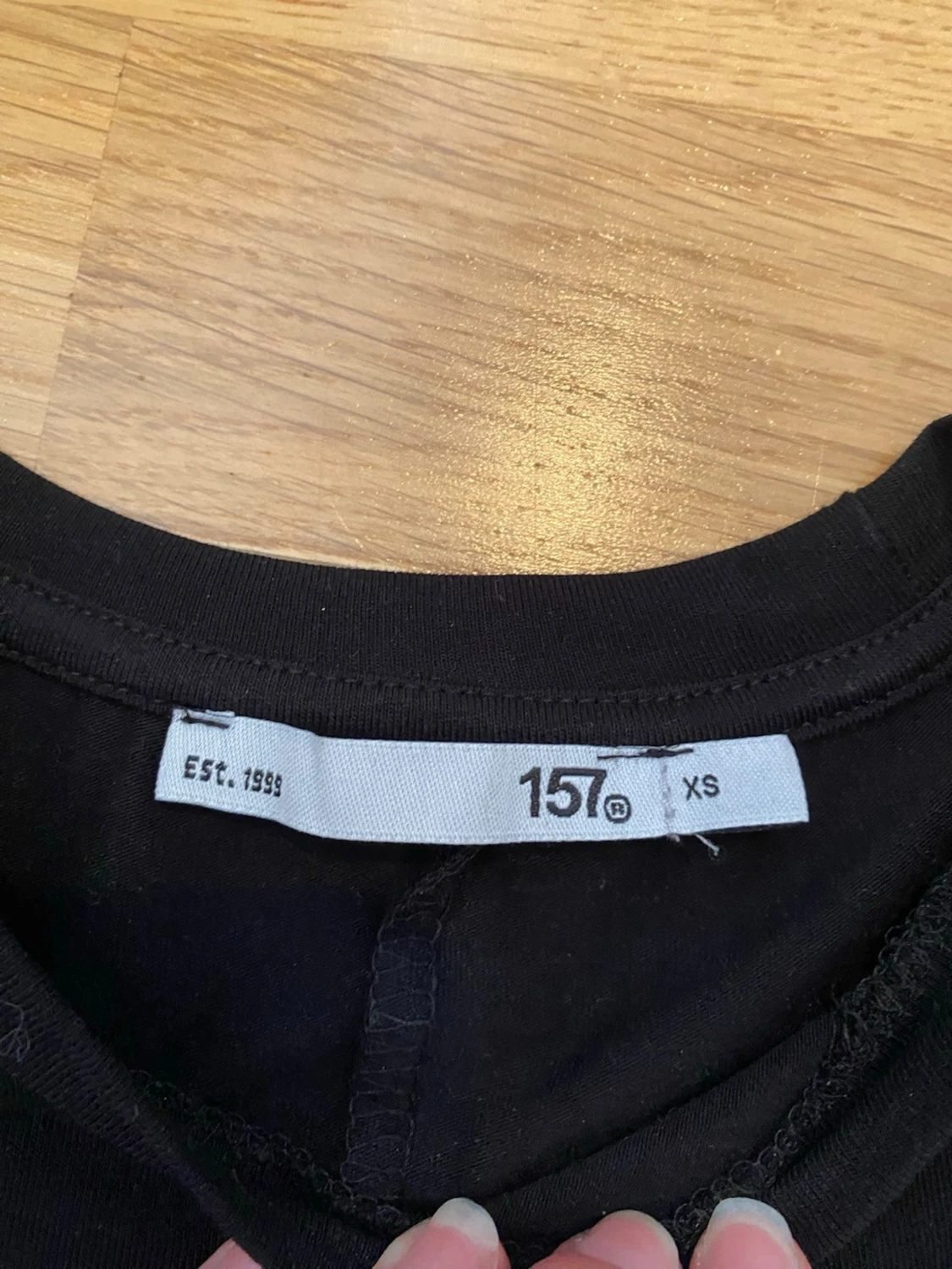 Svart croppad långärmad topp - 3