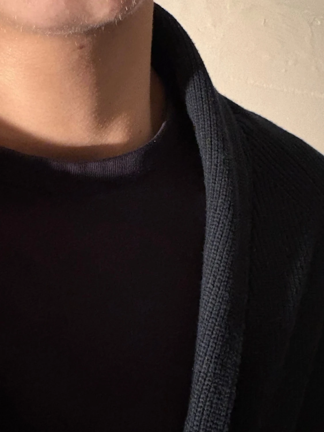 Mörkblå ribbad kofta med sjalkrage - 2