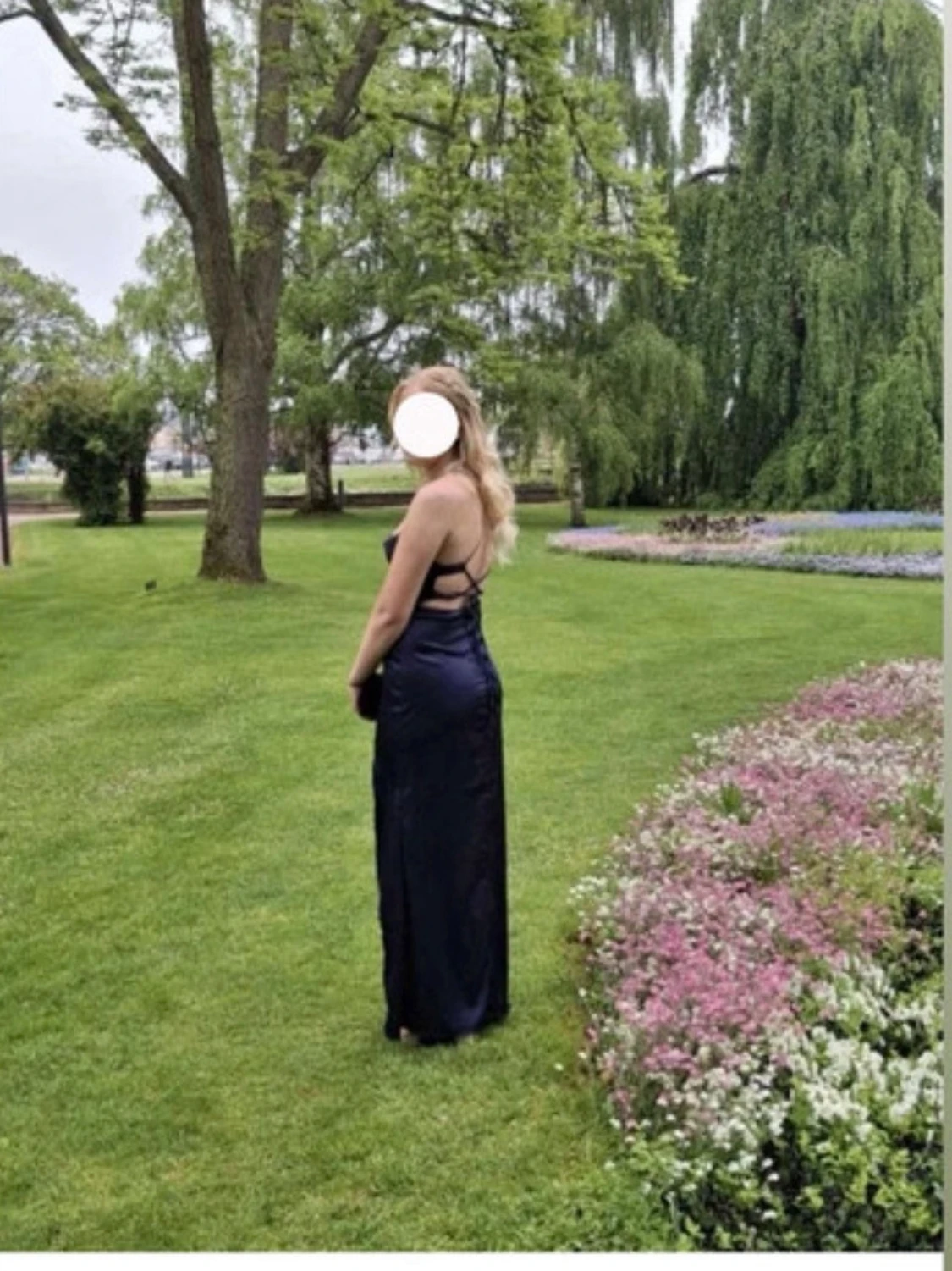 Marinblå långklänning med slits - 1