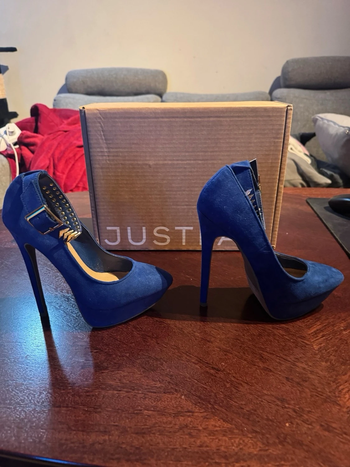 Blåa pumps med ankelrem från JustFab - 1