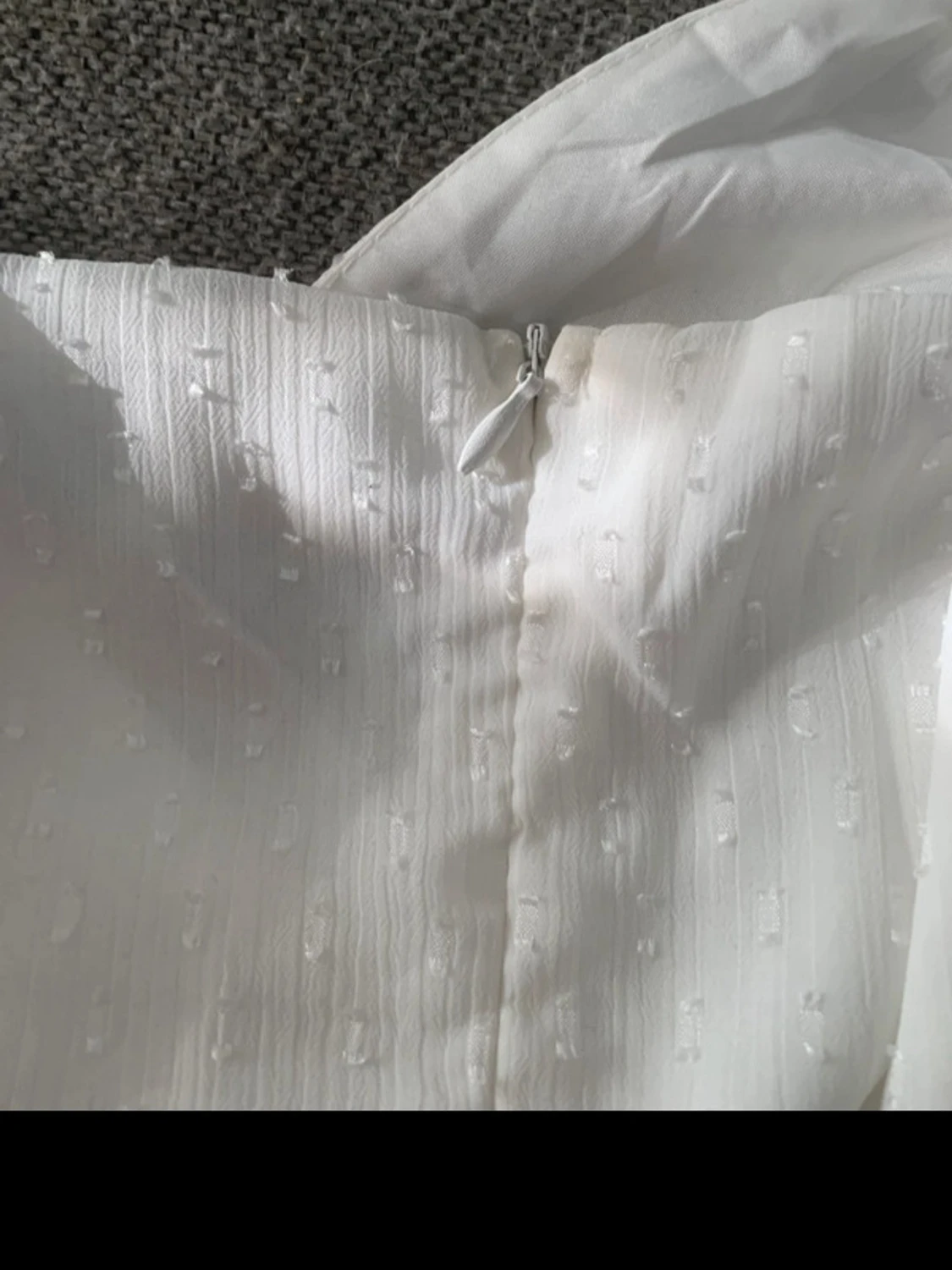 Vit sommarklänning med volanger - 3