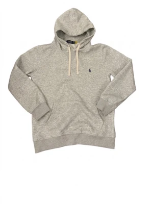 Ralph Lauren hoodie - Riktigt fet hoodie från ralph lauren i strl M sitter bra på dig dom är runt 170-177, säljer då jag gått över den gränsen och den då blivit lite liten för mig! Annars riktigt skön hoodie som lockar mycket brudar😅Hör av er vid minska fundering!