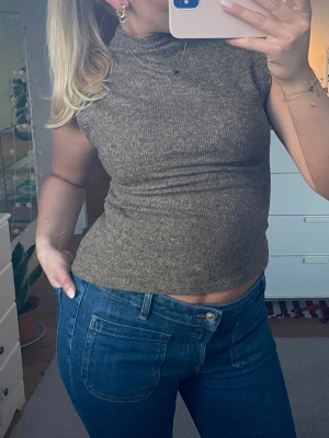Topp - Supersnygg topp från H&M, använd en gång!