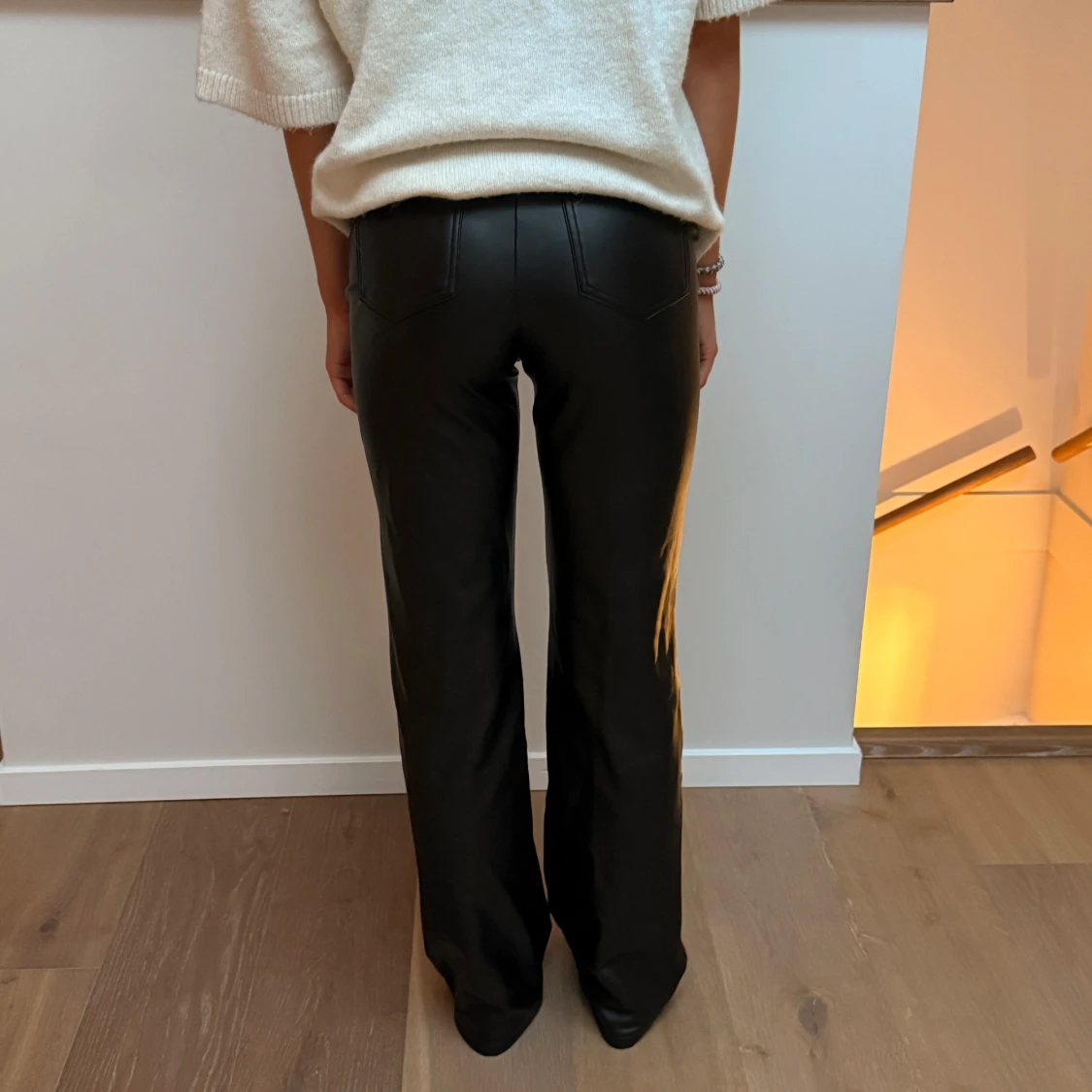 Svarta skinnbyxor - 1