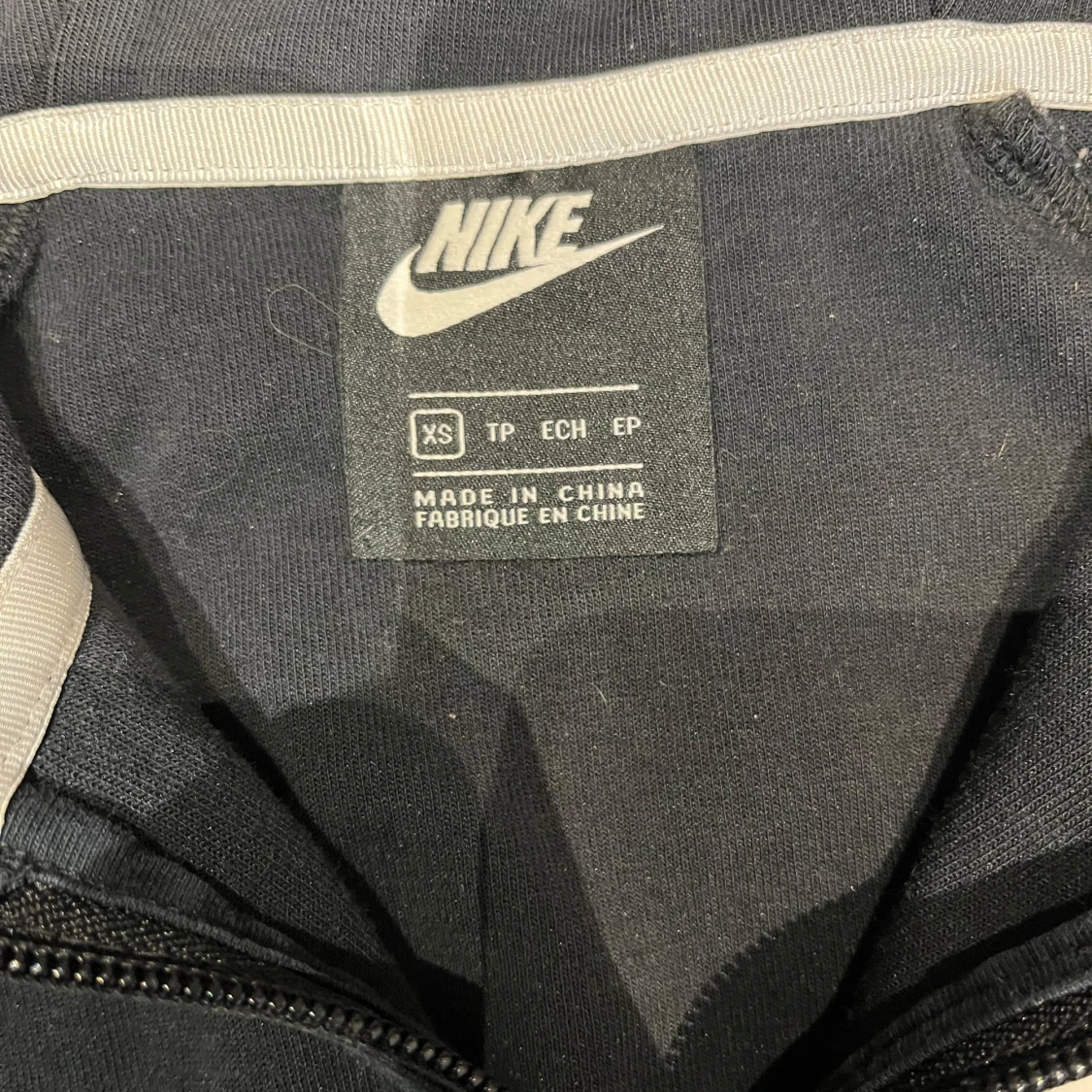 Svart hoodie från Nike - 2