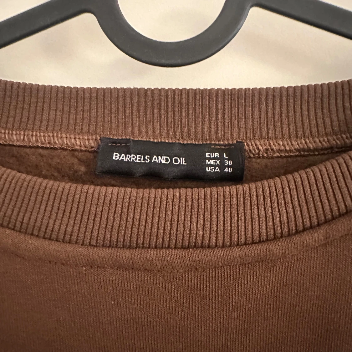 Brun tröja från Barrels and Oil - 2