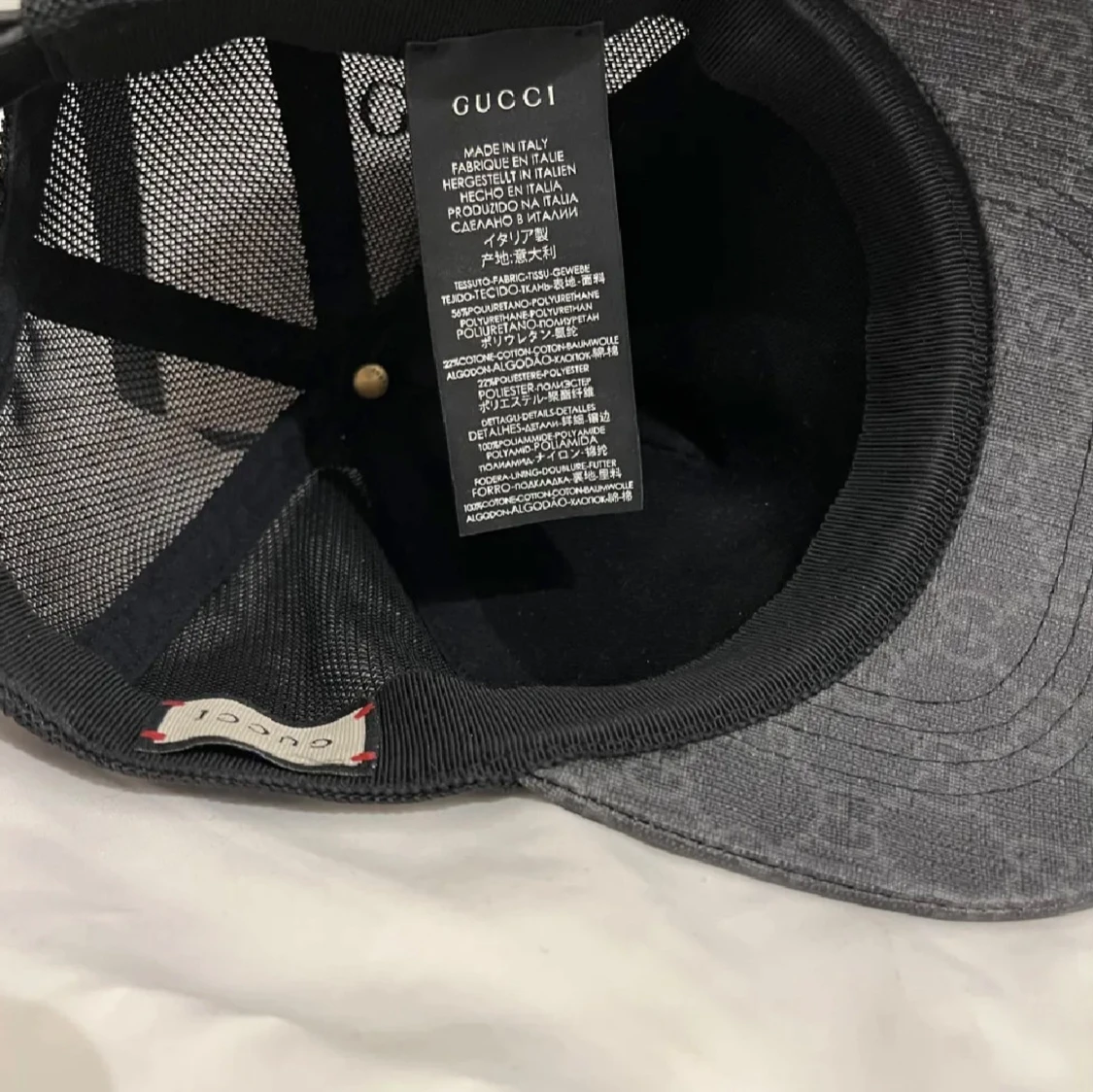 Svart keps från Gucci med färgglatt nu örnmotiv - 1