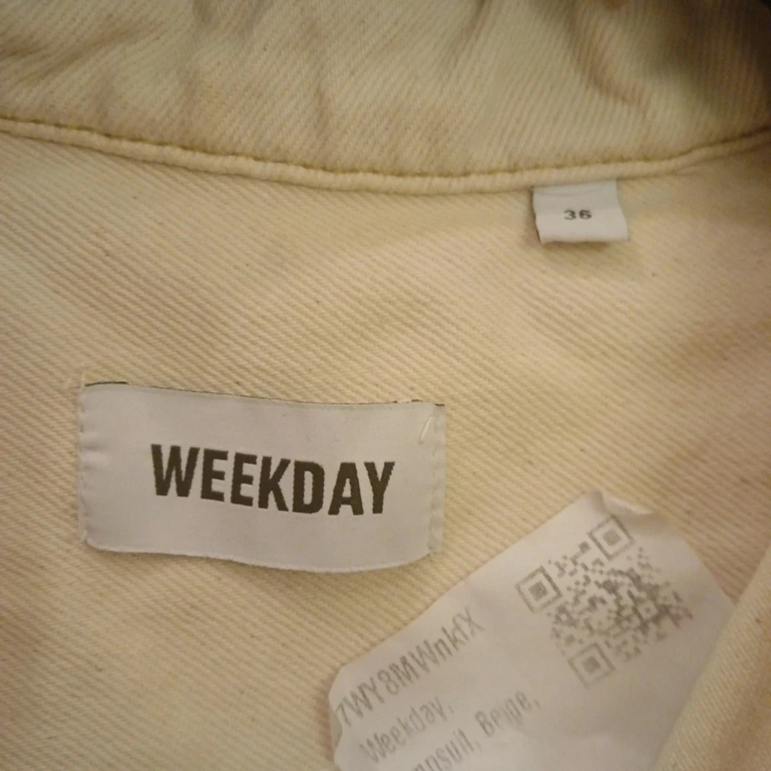 Beige jumpsuit med dragkedja - 4