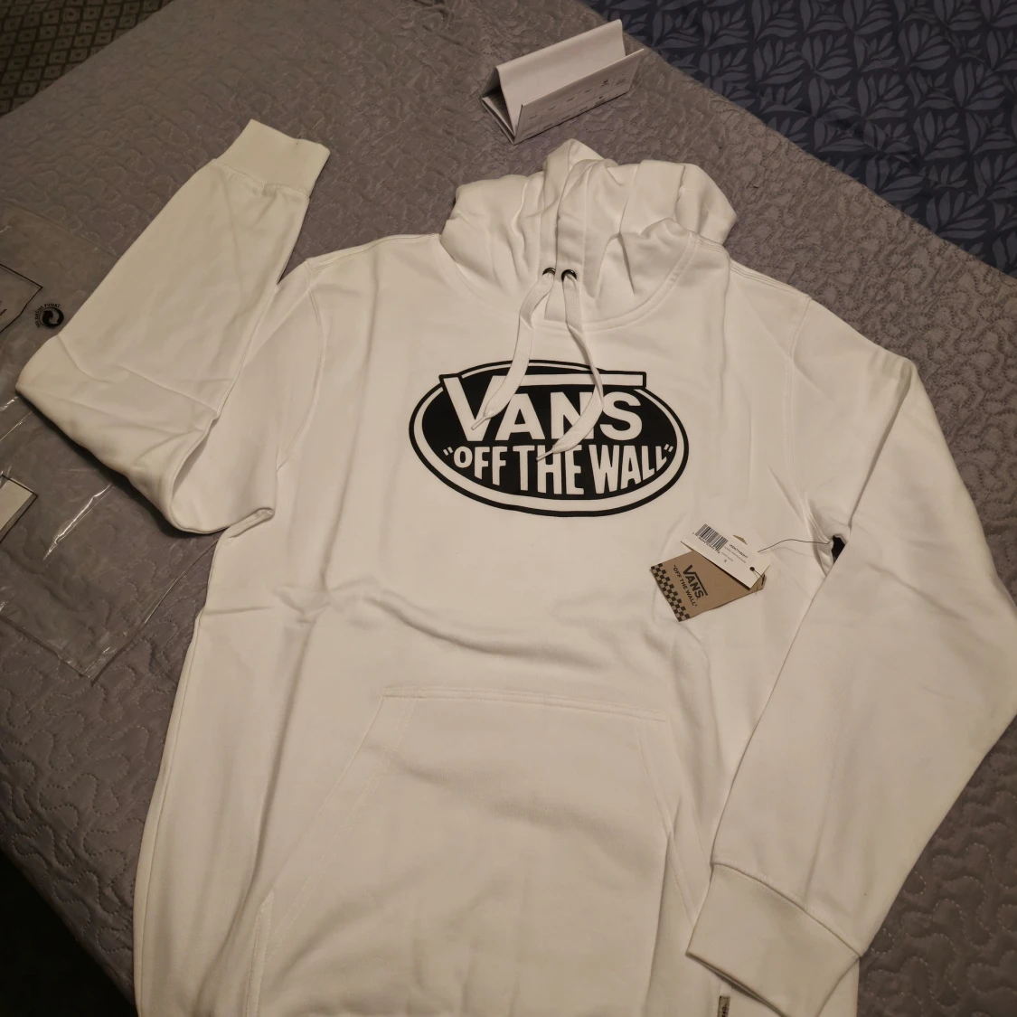 Vit hoodie från Vans