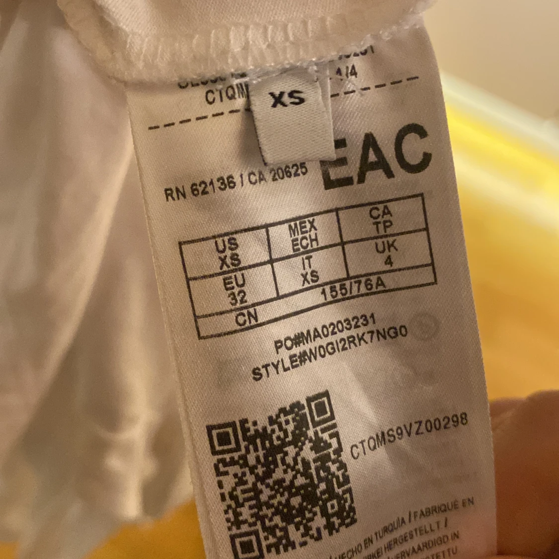 Vintage y2k/stockholmstil guess tröja - 92