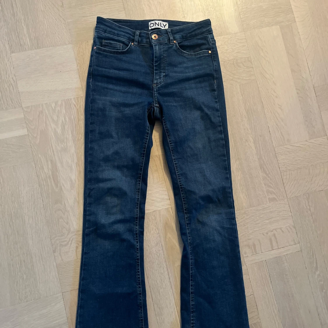 Mörkblå jeans från ONLY - 90