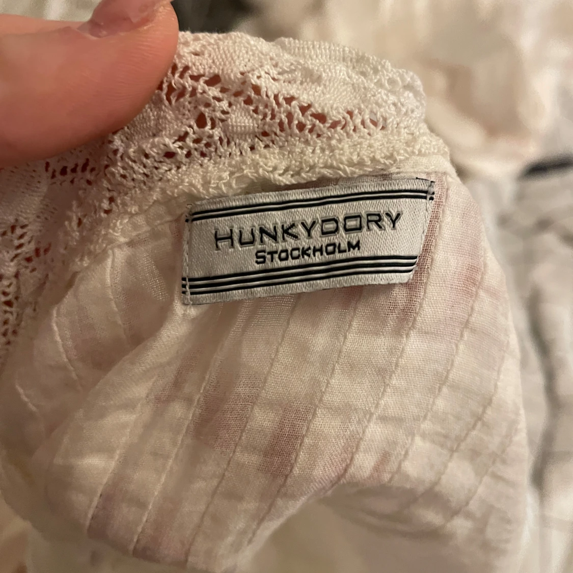 Vit blus från Hunkydory - 90