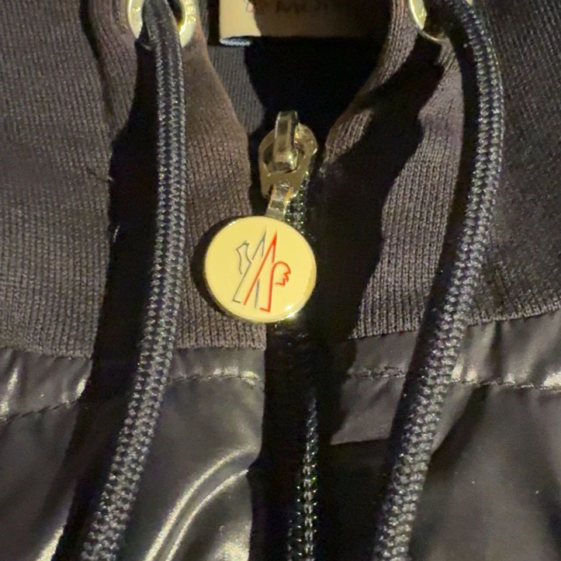 Svart jacka från Moncler - 92