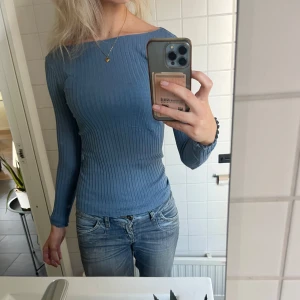 Intimissimi tröja - Super fin och bekväm tröja från Intimissimi. Tyvärr klippt bort lappen då den skavde. I bra skick, storlek s