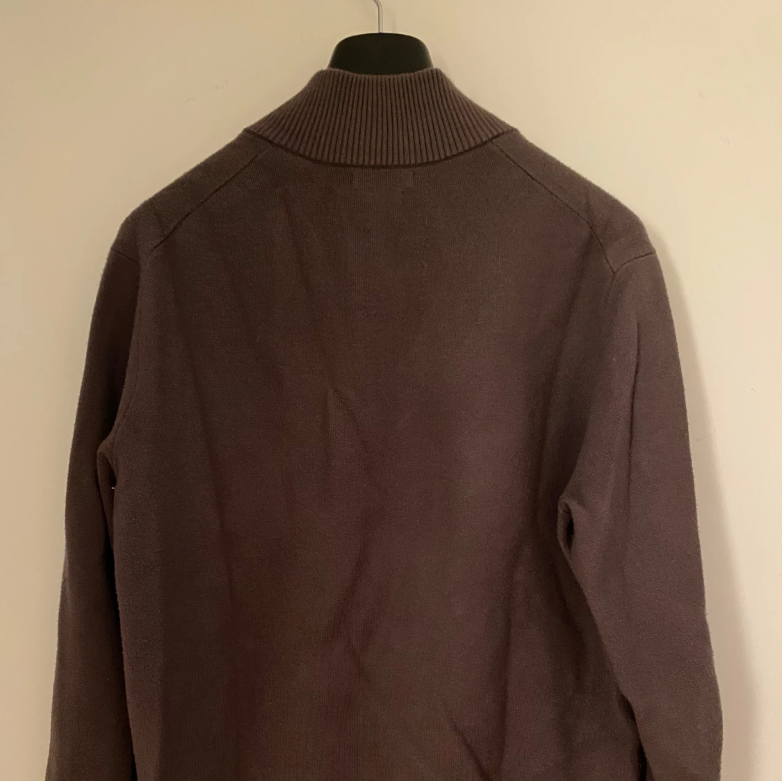 Brun kofta med dragkedja - 1